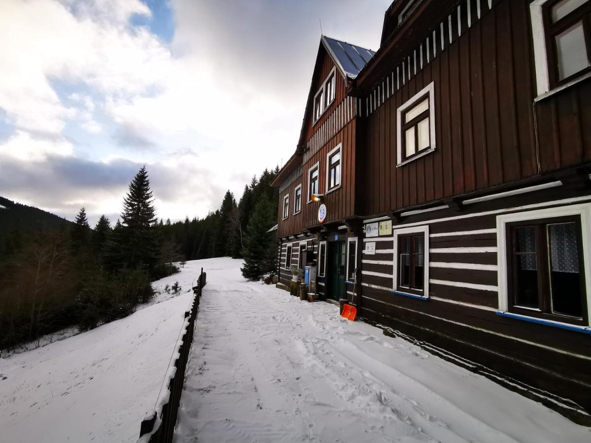 Chata Pod Studnicnou Pec pod Snezkou Exterior photo